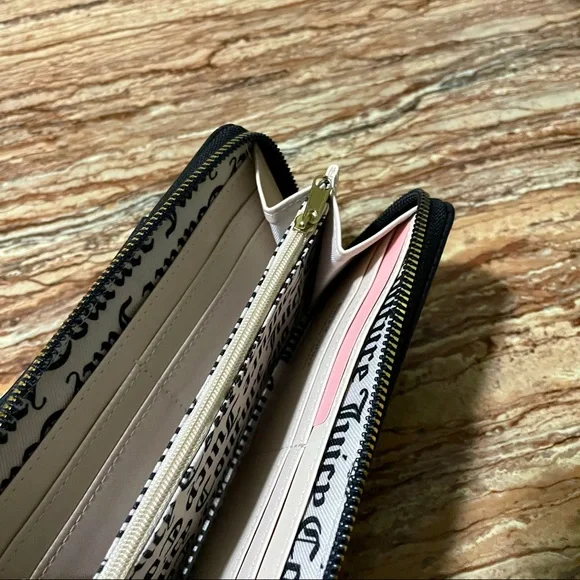 Juicy Couture - Picture 4 of 4